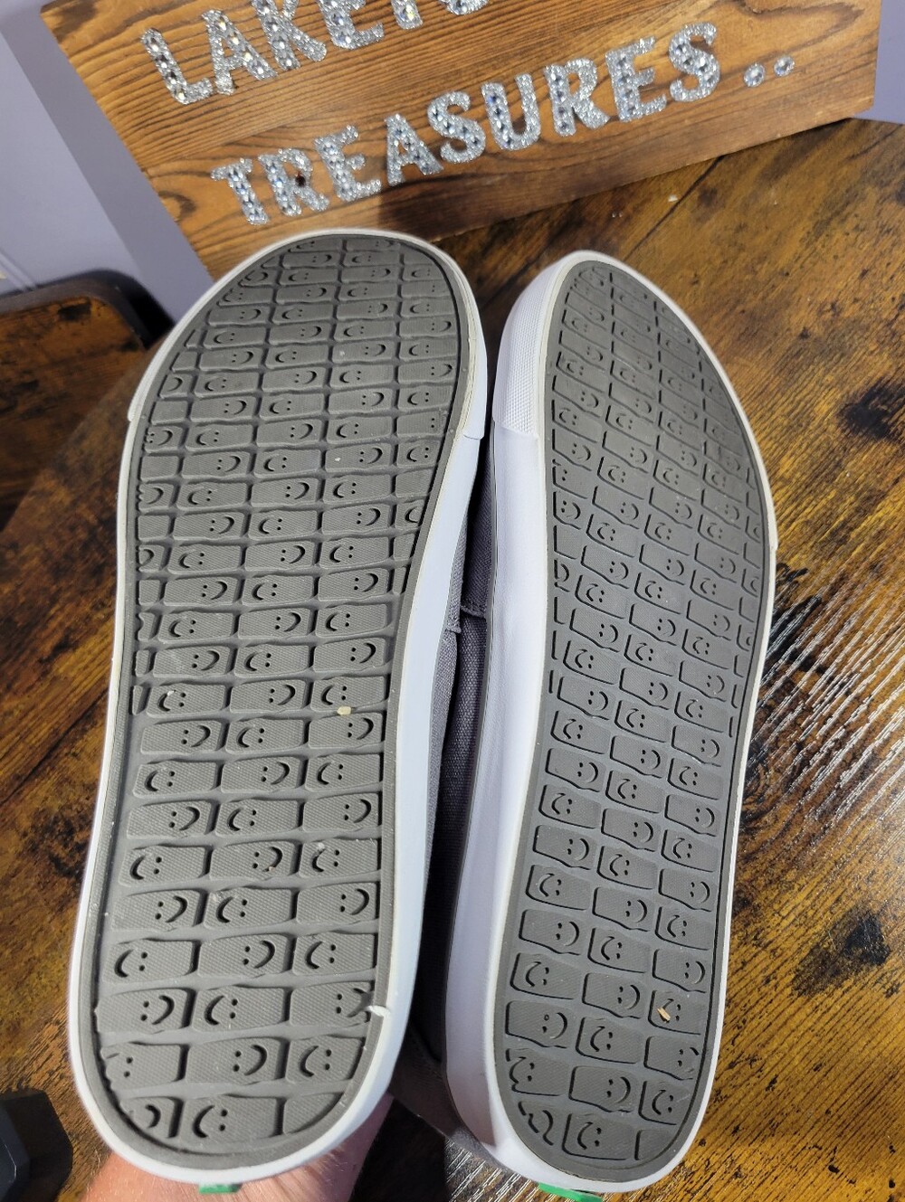 SANUK mens sideline size 10.5 Casual Slip-On Shoes - Picture 4 of 11